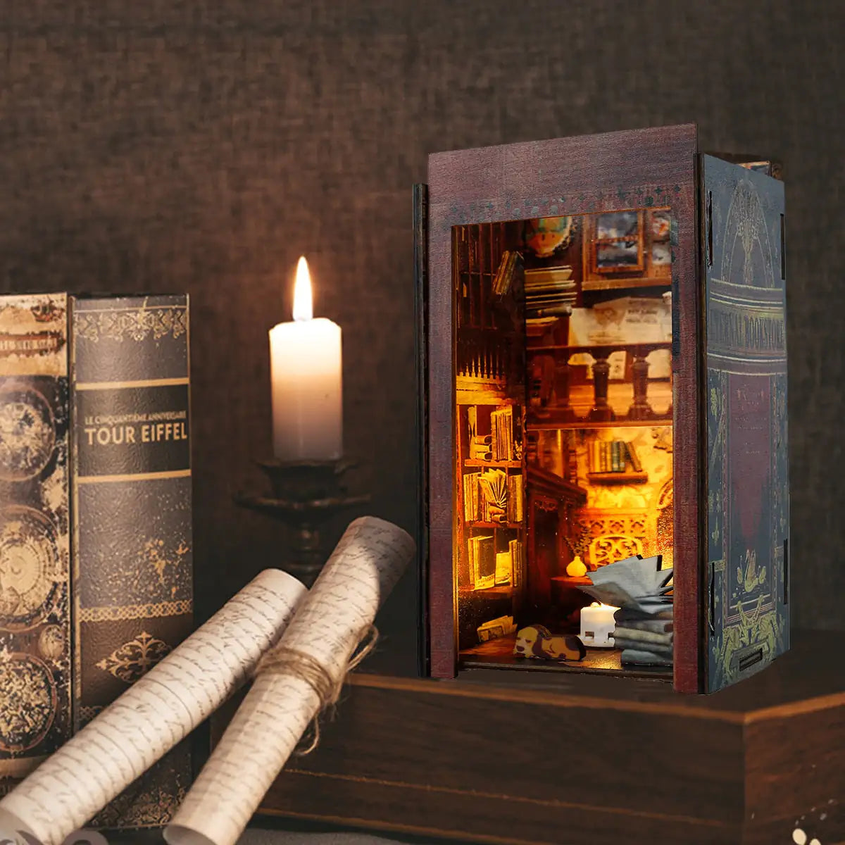 Bookshelf Insert Diorama Puzzle